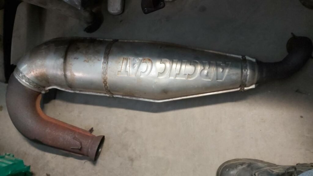 2003 Arctic Cat ZR 900,Mountain Cat Expansion Chamber Exhaust Cross