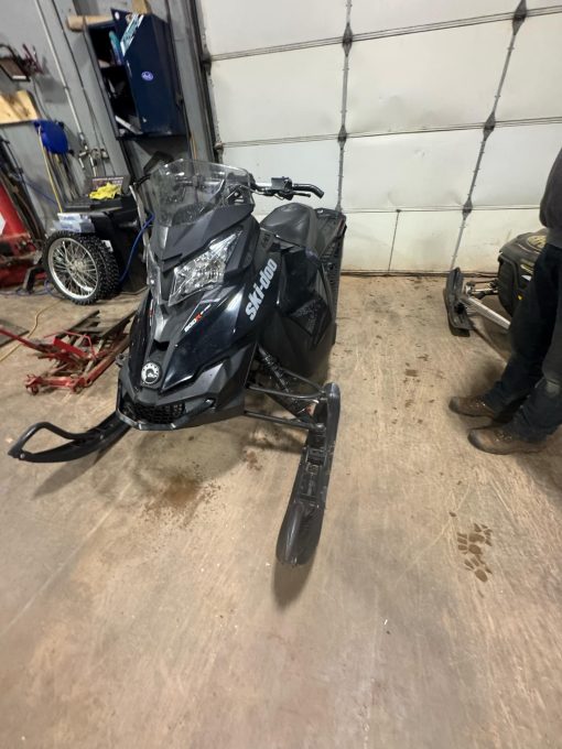 Parting out - 2016 Skidoo 800Etec - Image 3