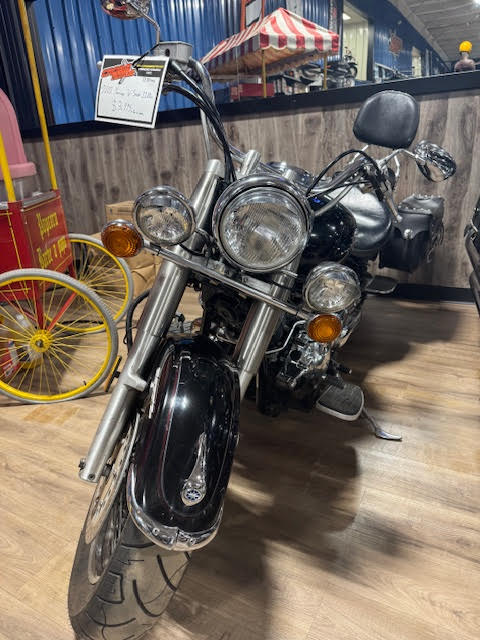 2001 YAMAHA VSTAR 1100 - Image 2