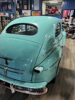 Alternative view of 1947 Ford Super Deluxe