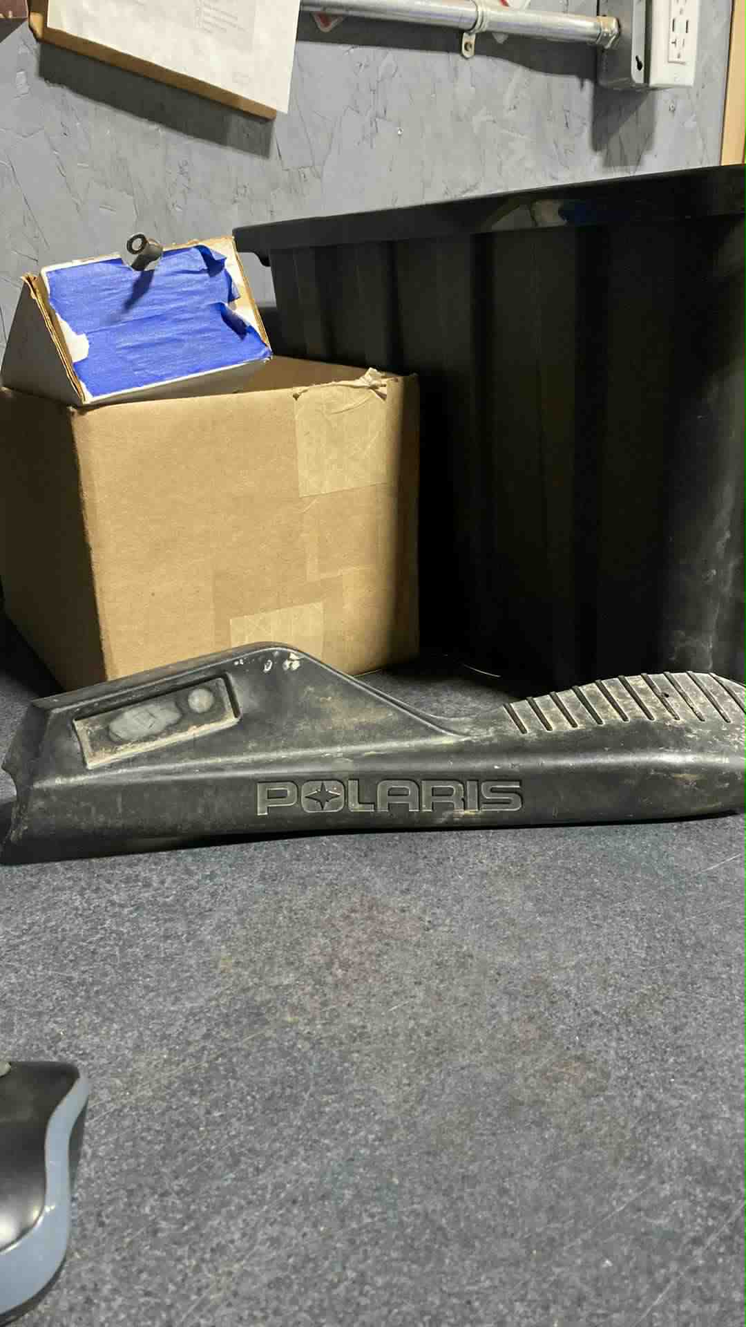 2004 POLARIS CLASSIC 550 RIGHT SIDE BUMPER TRIM