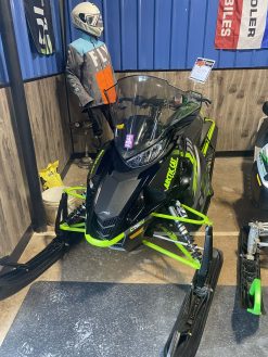 2017 Arctic Cat ZR 9000 (turbo) with only 4660km’s