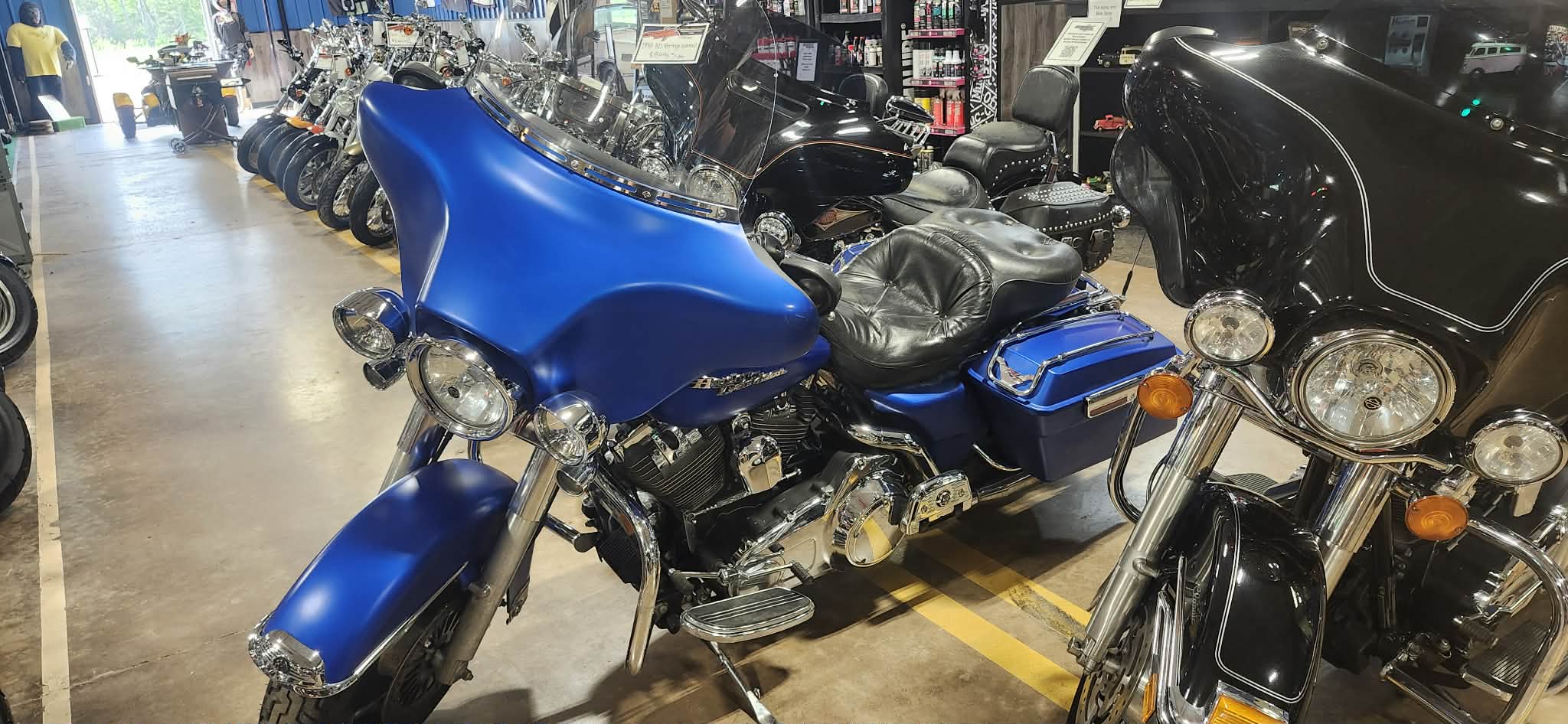 2007 Harley Davidson Street Glide 1600 - Image 2