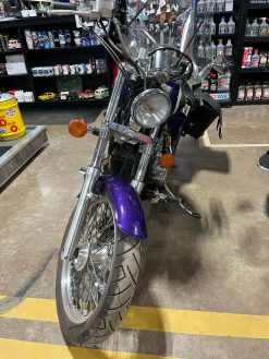 Alternative view of 1995 Honda Shadow VT600C
