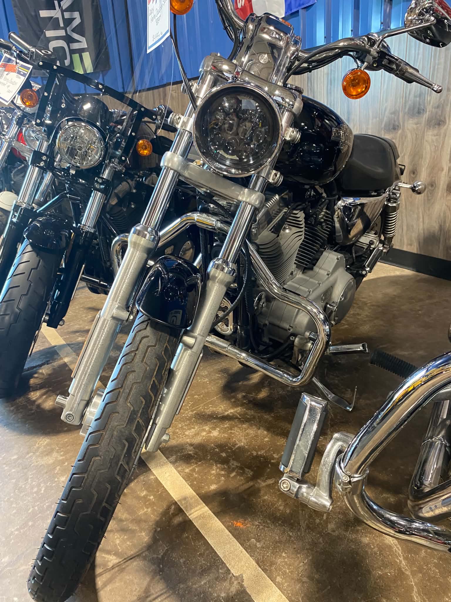 2004 Harley Davidson Sportster 883 - Image 4