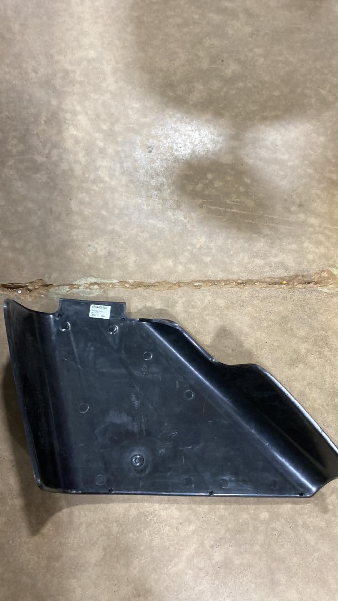 Discharge Chute - Image 2
