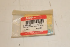 1996-2005 - ARCTIC CAT - PLATE, OUTPUT YOKE OIL SEAL - (3435-030)