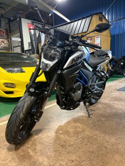 2022 CFMoto 300NK - Image 3