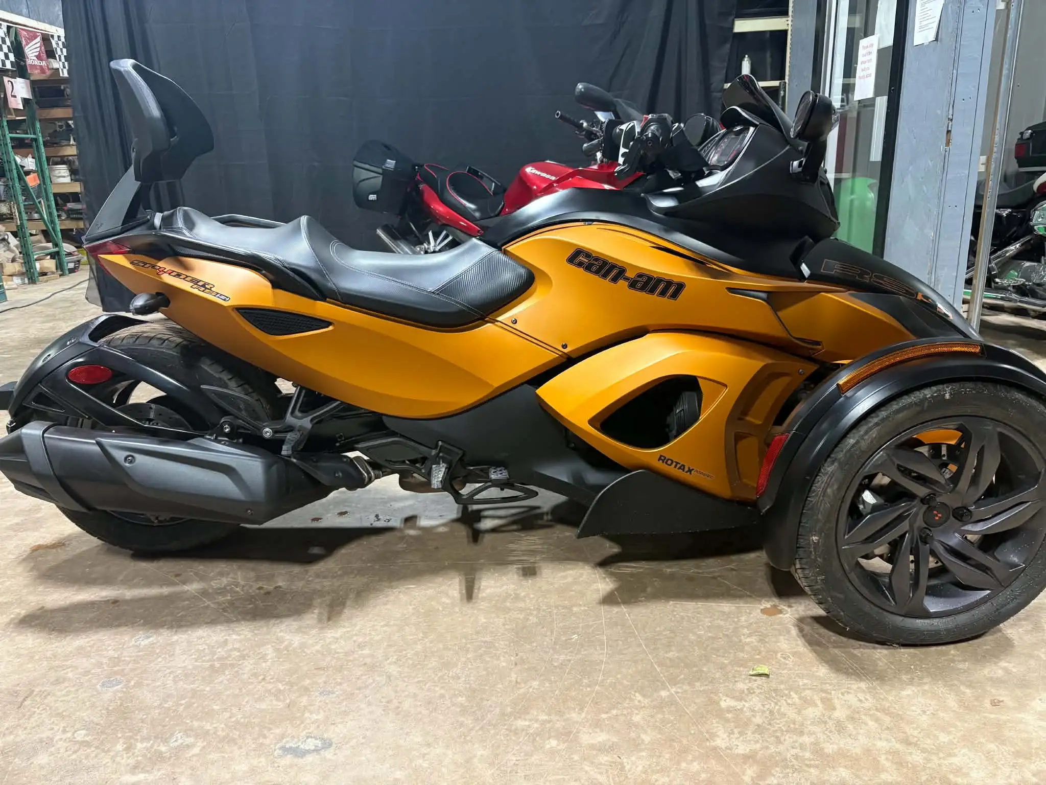 2013 Can Am Spyder RS-S - Image 7